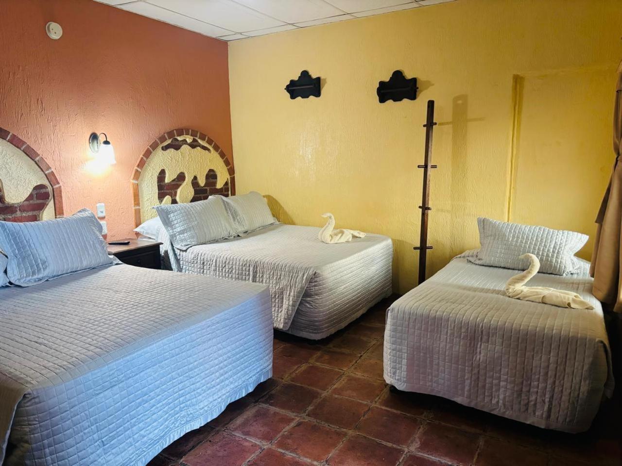 Hotel Chilero Y Cafe アンティグア・グアテマラ エクステリア 写真