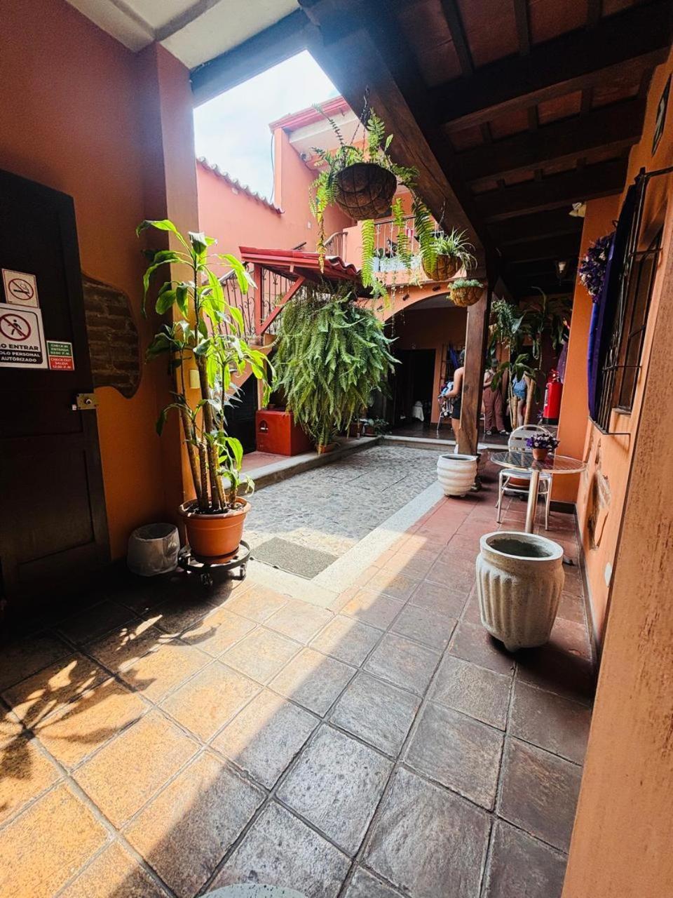Hotel Chilero Y Cafe アンティグア・グアテマラ エクステリア 写真