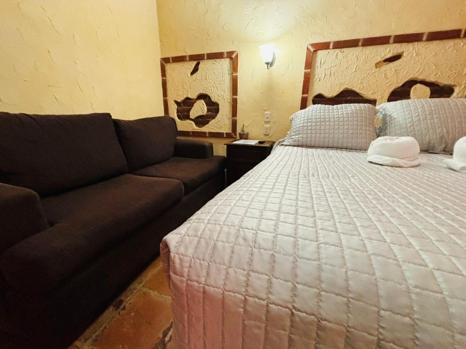 Hotel Chilero Y Cafe アンティグア・グアテマラ エクステリア 写真